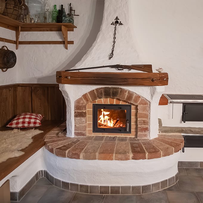 Sonderfeuerstätte Kamin geschwungen